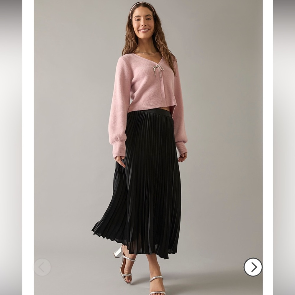 francescas laurie black pleated high rise midi skirt size small NEW